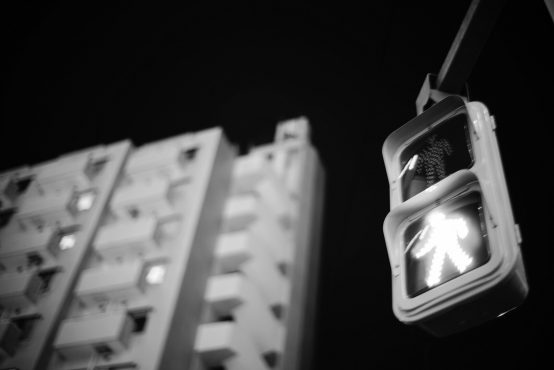 暗くても写せる!? 最も新しいオールドレンズNokton 40mm F1.4の魅力｜Camoor -カメラの楽しさを提案するWebマガジン-
