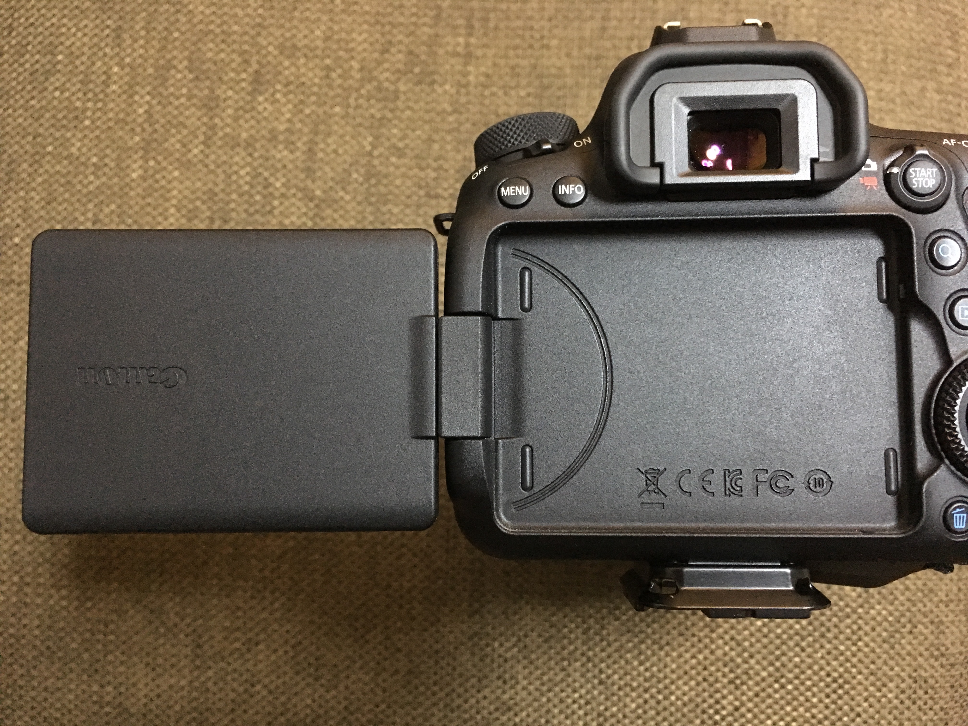 Canon EOS 6D MarkⅡ　バリアングル